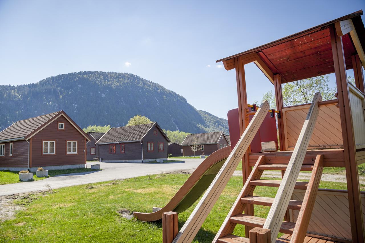 Forde Gjestehus Og Camping Екстериор снимка